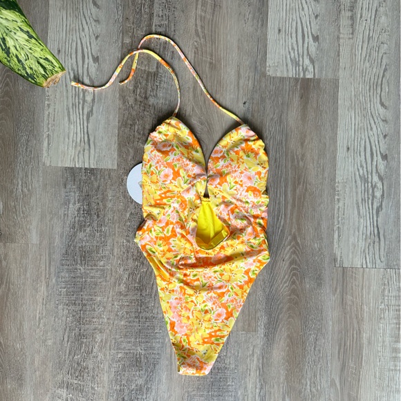 Princess Polly Other - Princess Polly fern one piece swim